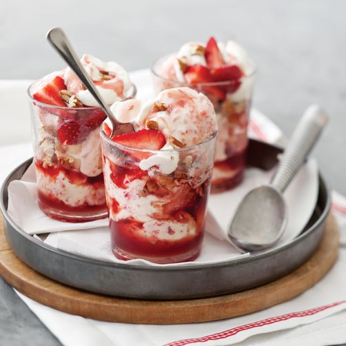 Strawberry Buttermilk Ice Cream Sundaes