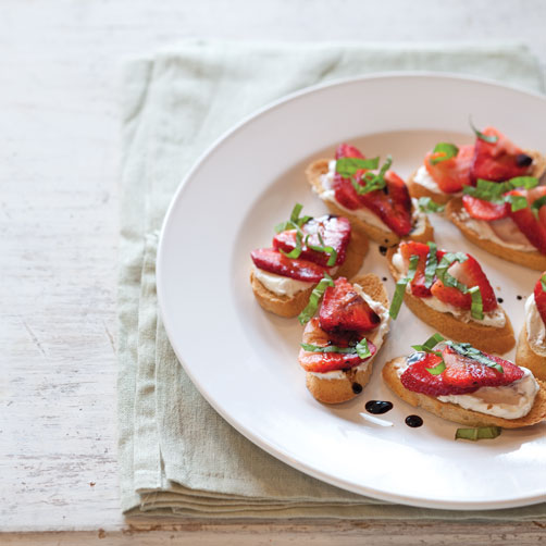 Savory-and-Sweet-Strawberry-Crostini-with-Balsamic-Syrup-Recipe.jpg