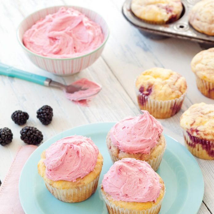 Blackberry-Swirl-Buttermilk-Cupcakes-with-Blackberry-Buttercream